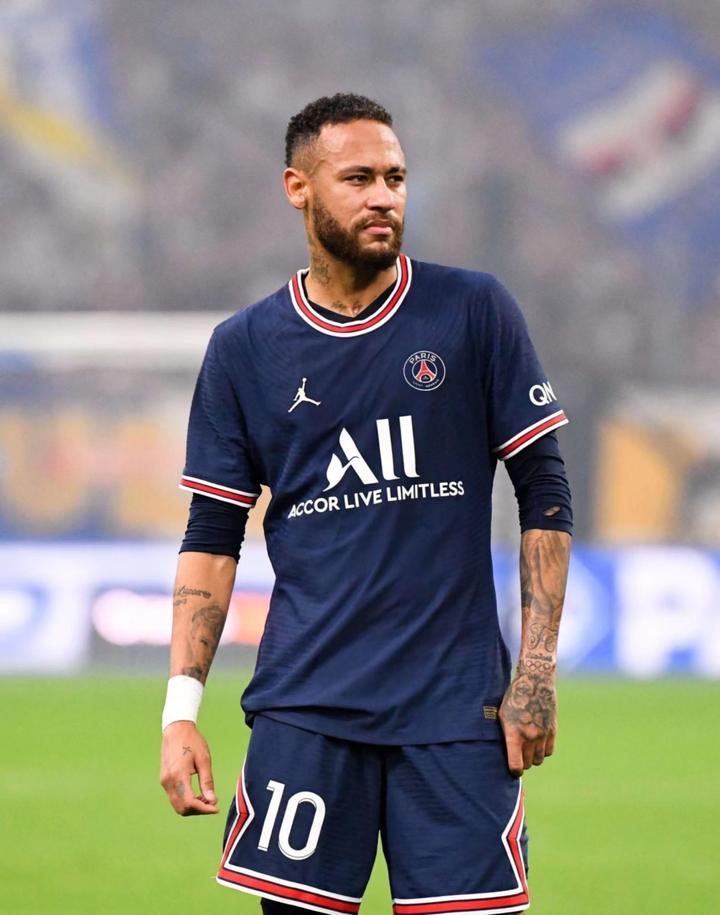 同时凭借一 同时凭借一